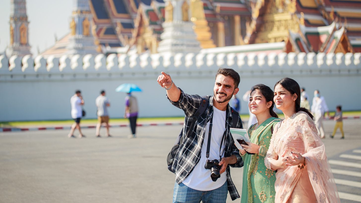 The India Selling Playbook: Packaging Thailand for Indian FIT, Groups & Families — A Thailand DMC Guide for Travel Agents